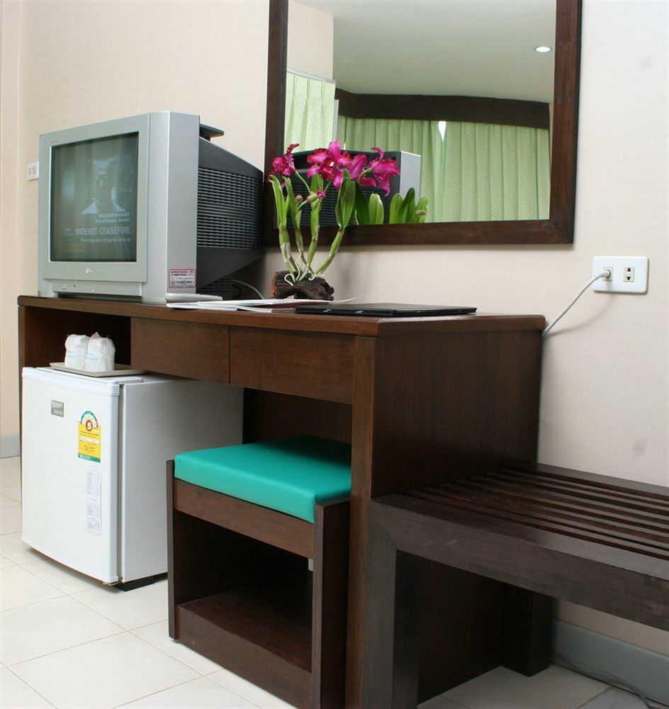 Nice Beach Hotel Rayong Exterior photo